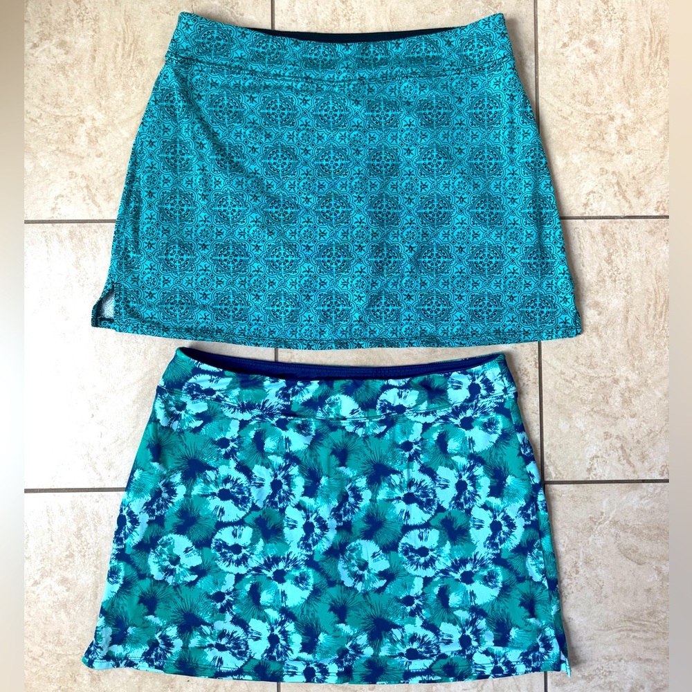 Pair of Tranquility by Colorado Clothing Large Athleisure Skorts